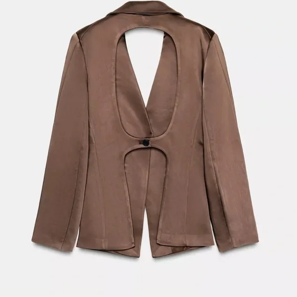 NWT ZARA VIRAL SATIN EFFECT BLAZER XS and L
🚨 My prices are firm, no discount - Picture 15 of 17